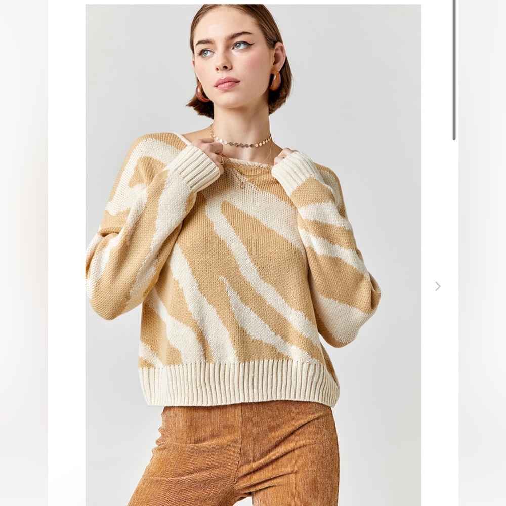 New Francesca’s Naya Open Back Zebra Spring Fall Sweater
